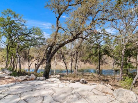 2042 Paradise Parkway Canyon Lake TX 78133