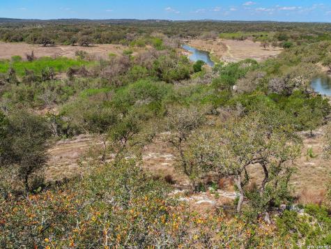 2042 Paradise Parkway Canyon Lake TX 78133