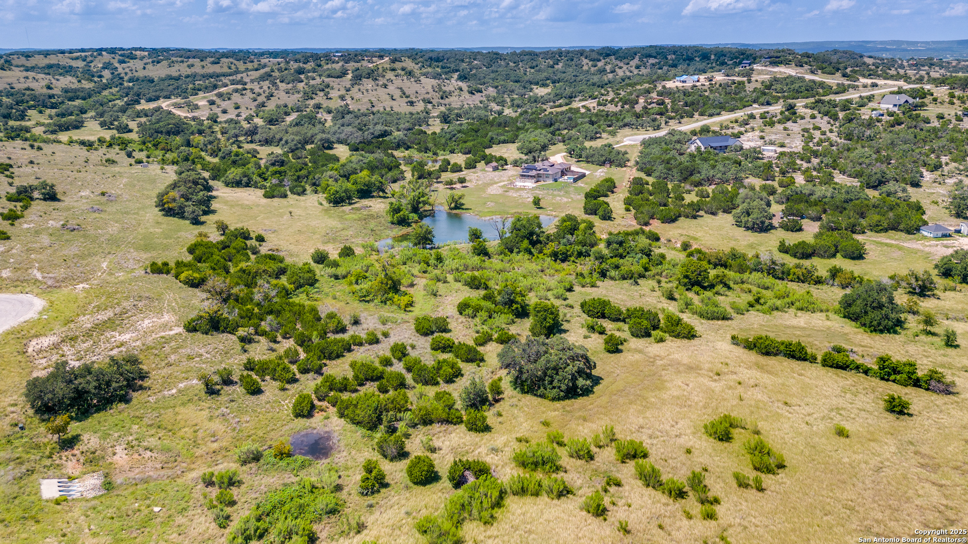 239 Flickering Sky Circle Blanco TX 78606