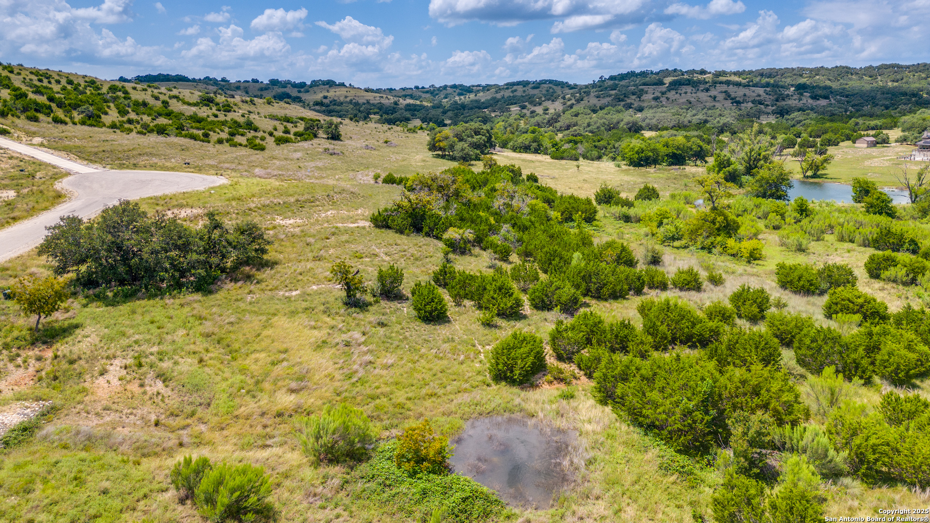 239 Flickering Sky Circle Blanco TX 78606