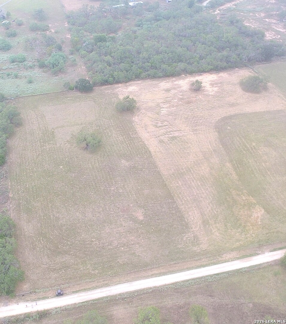 681 County Line Ln, Trail 2 San Antonio TX 78223