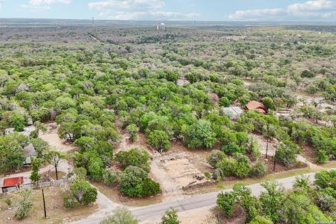 2424 Hickory Forrest Drive Seguin TX 78155