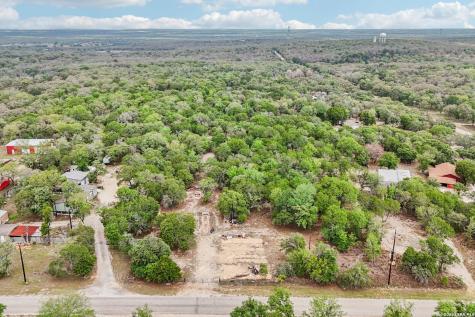 2424 Hickory Forrest Drive Seguin TX 78155