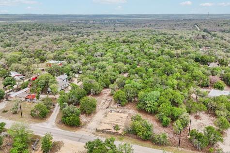 2424 Hickory Forrest Drive Seguin TX 78155