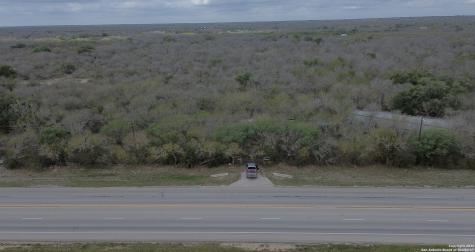 16583 State Highway 80 Gillett TX 78116