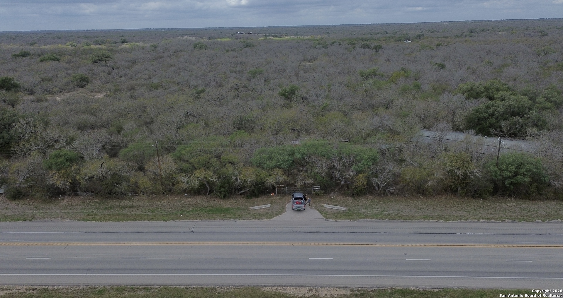 16583 State Highway 80 Gillett TX 78116