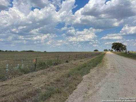 655 County Road 232 Floresville TX 78114
