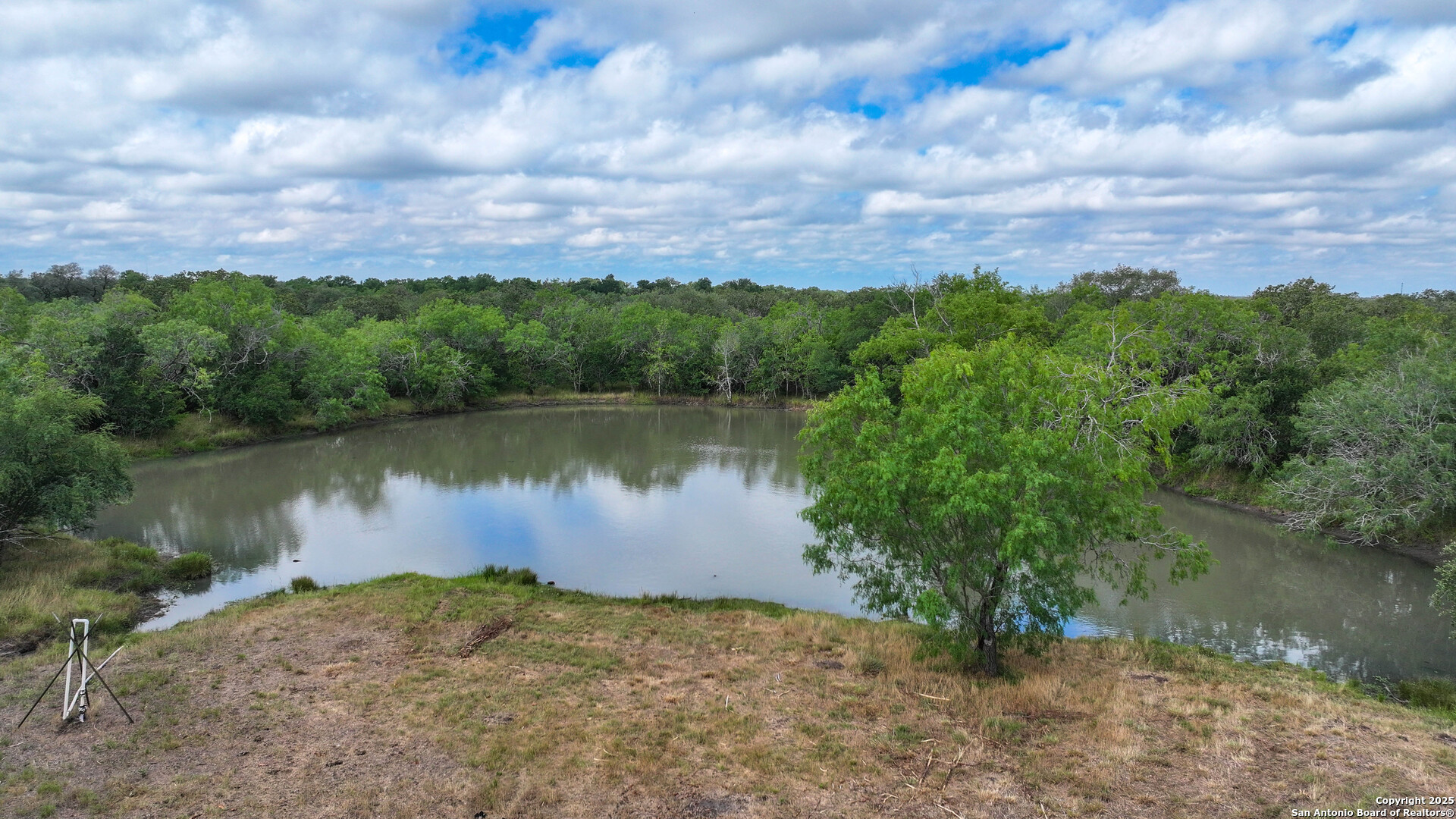 001 County Road 266 Gillett TX 78116