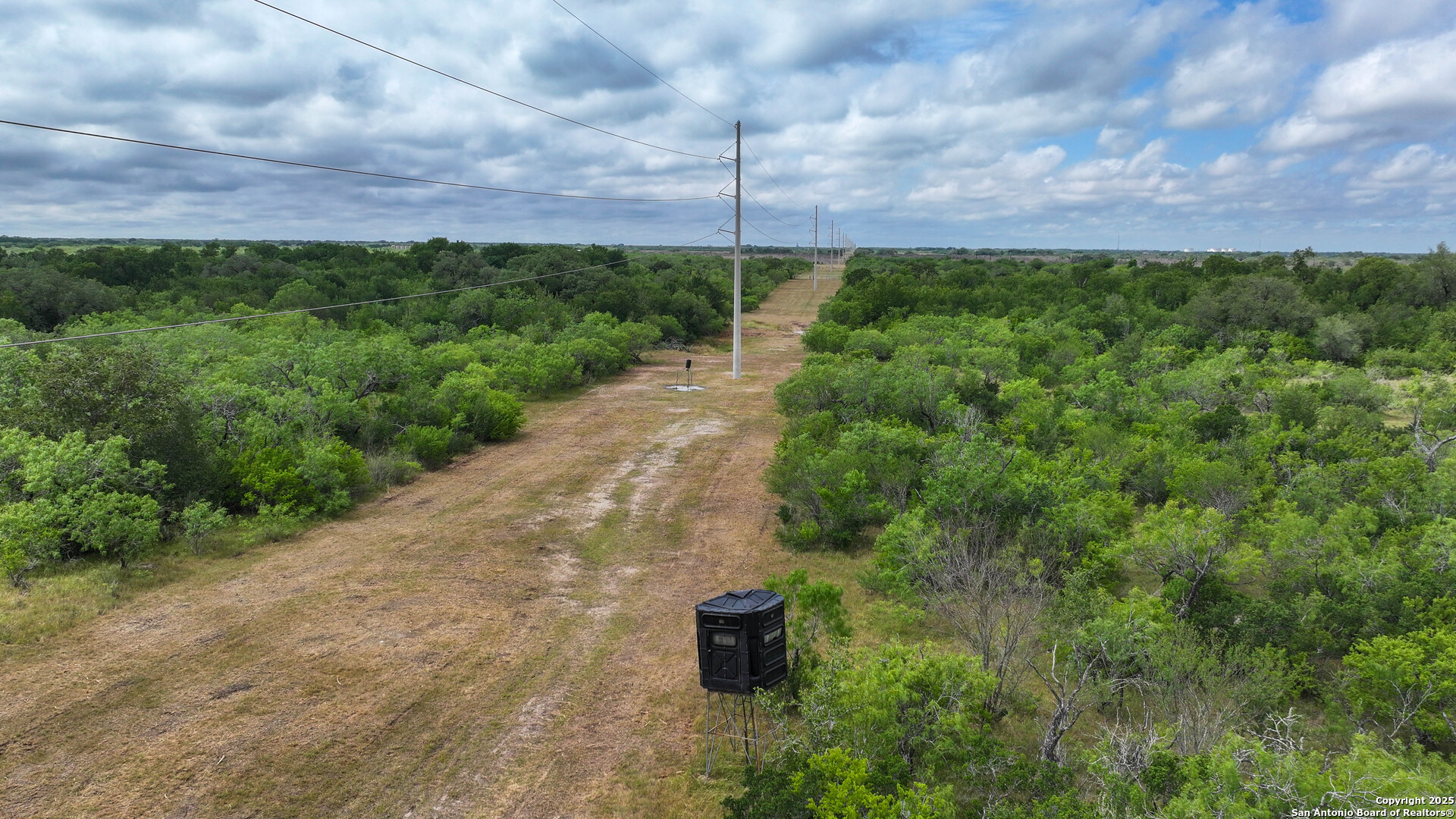 001 County Road 266 Gillett TX 78116