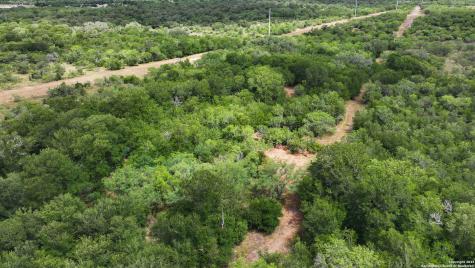 001 County Road 266 Gillett TX 78116