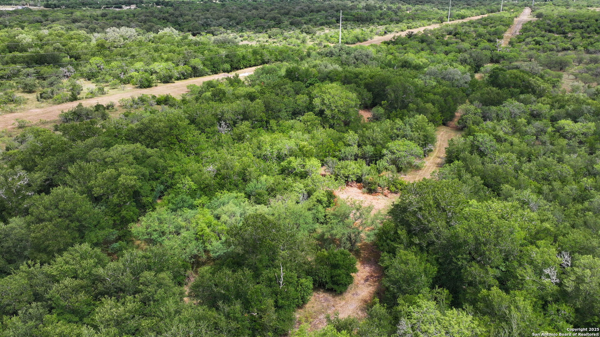 001 County Road 266 Gillett TX 78116