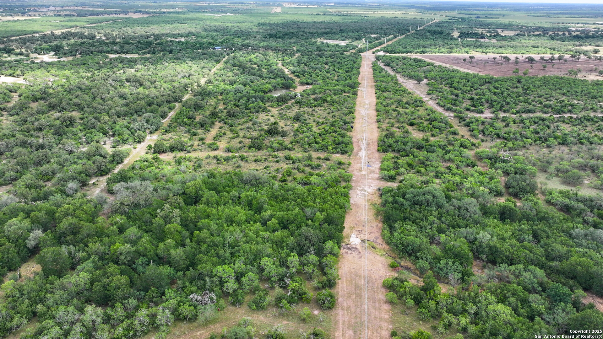001 County Road 266 Gillett TX 78116