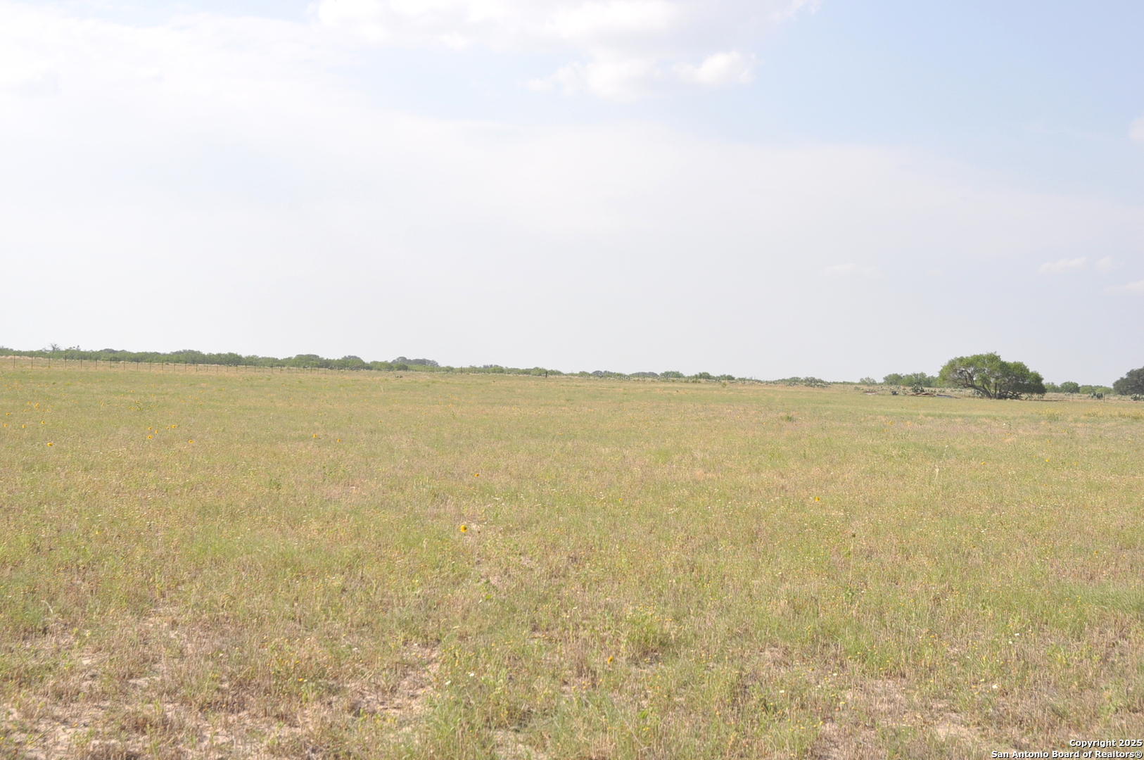 Tbd Cr 777 Devine TX 78016