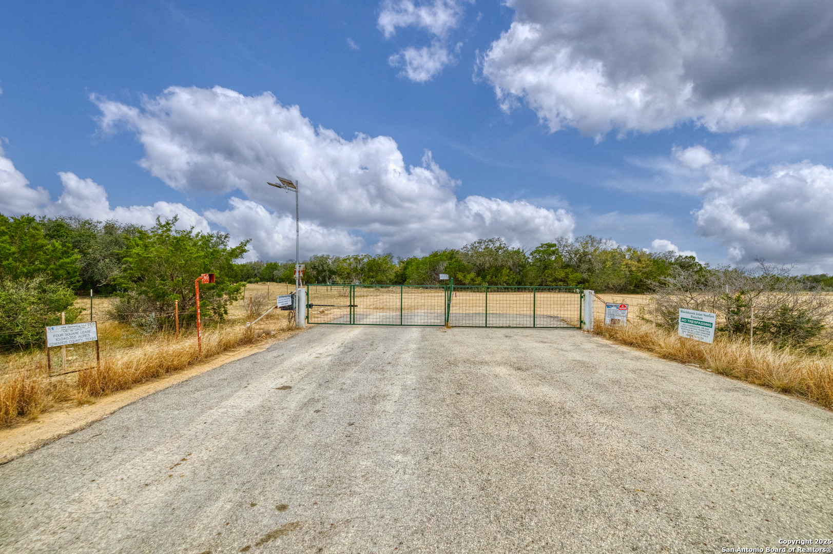 0 0 Rocksprings TX 78880