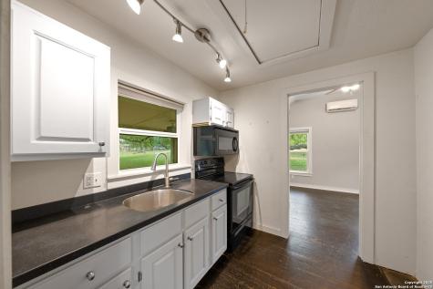 1114 Meadowlark Drive Fredericksburg TX 78624
