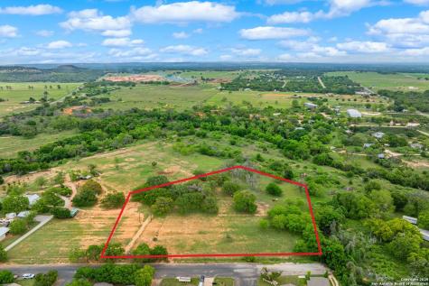 1114 Meadowlark Drive Fredericksburg TX 78624