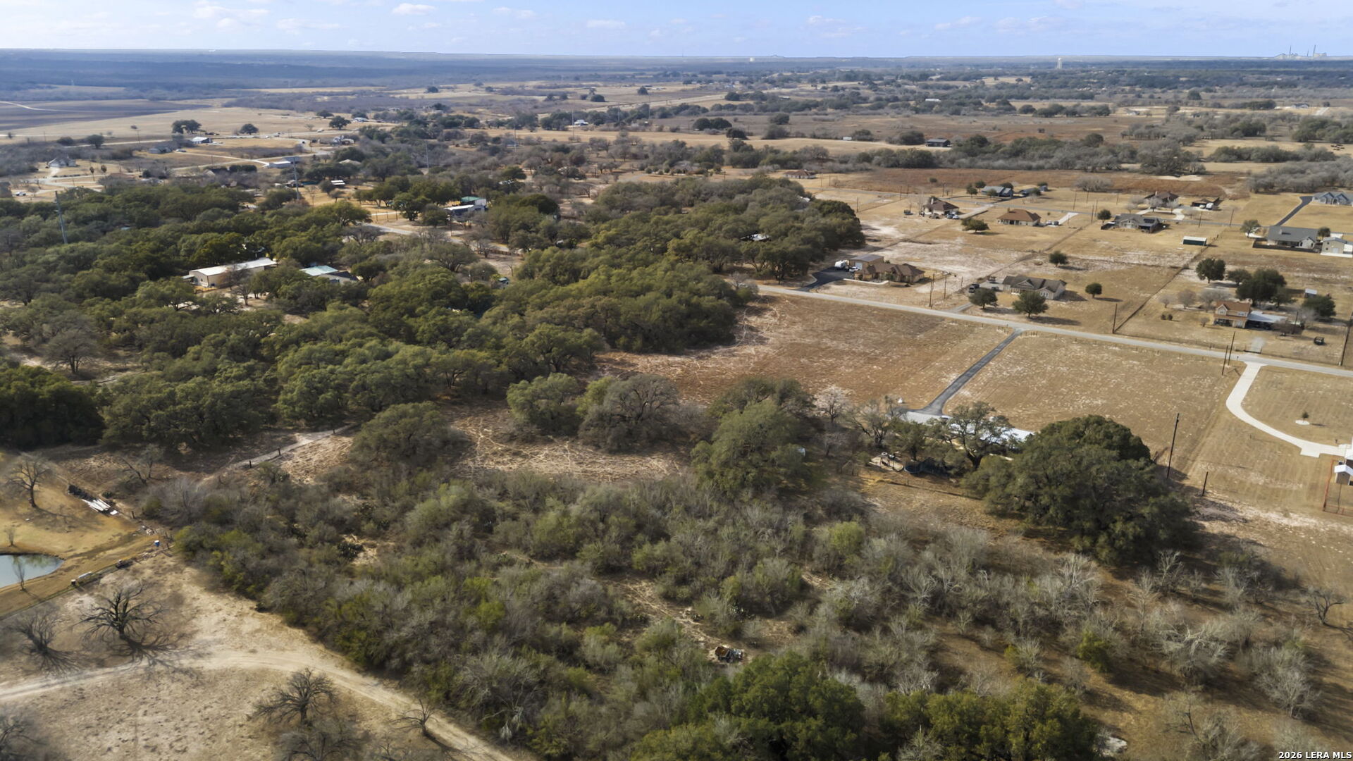 246 Shamrock Dr., Floresville TX 78114