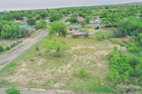 3000 W Broadbent Del Rio TX 78841