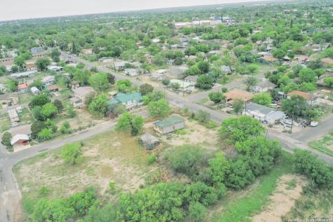3000 W Broadbent Del Rio TX 78841