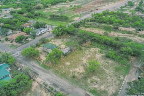 3000 W Broadbent Del Rio TX 78841