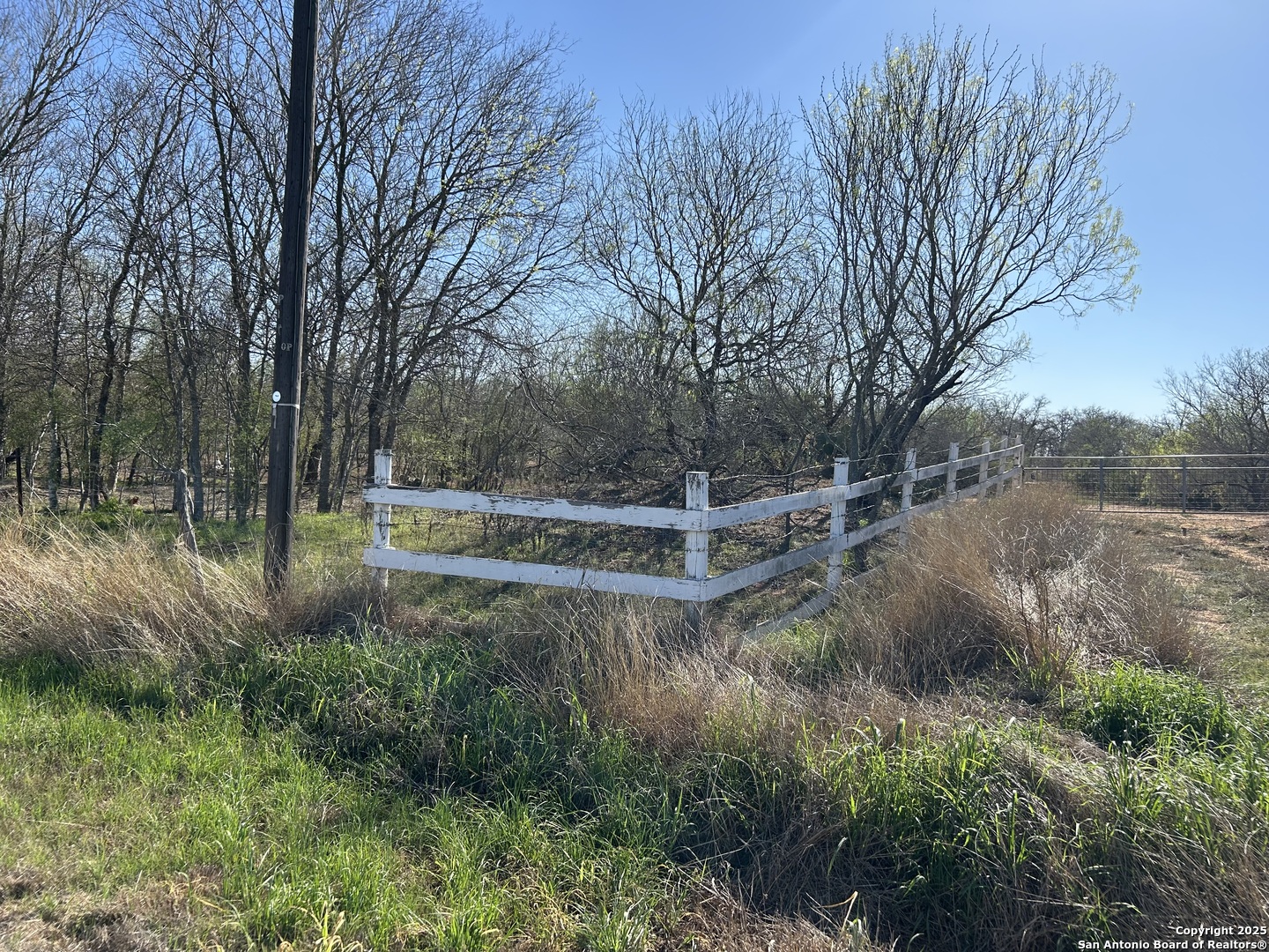 4790 Blackhill Floresville TX 78114
