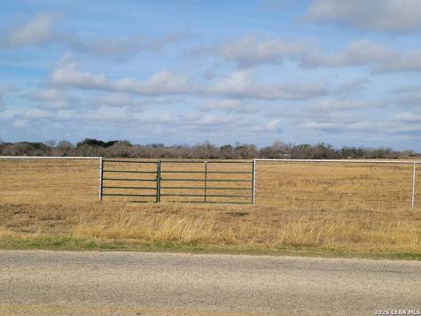 15785 Kilowatt Road Elmendorf TX 78112