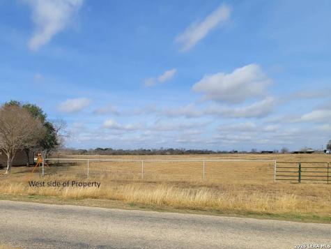 15785 Kilowatt Road Elmendorf TX 78112