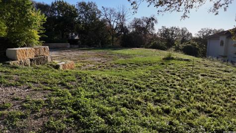 806 Garraty Hill Terrell Hills TX 78209