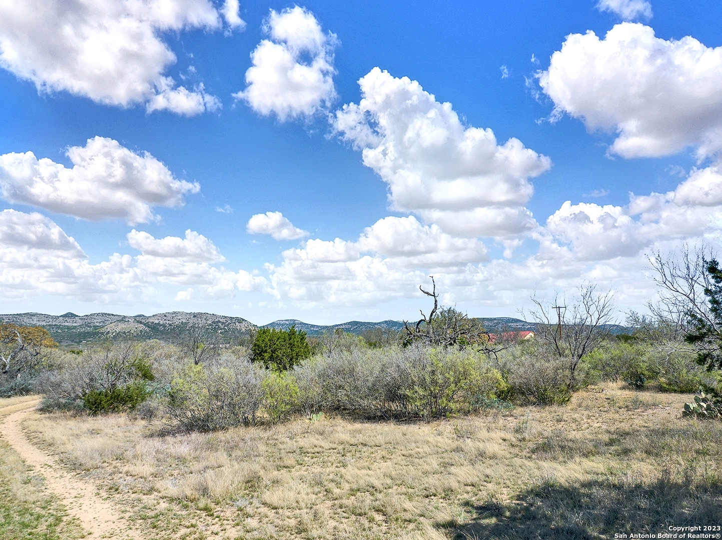 321 Robin Road Camp Wood TX 78833