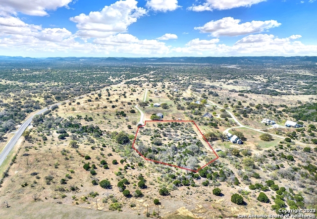 321 Robin Road Camp Wood TX 78833