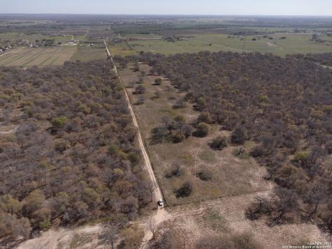 8765 Us Highway 87 W La Vernia TX 78121