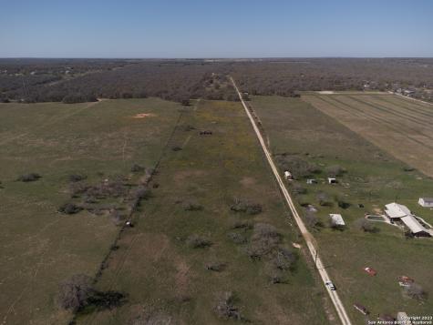 8765 Us Highway 87 W La Vernia TX 78121