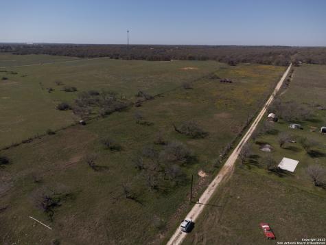 8765 Us Highway 87 W La Vernia TX 78121