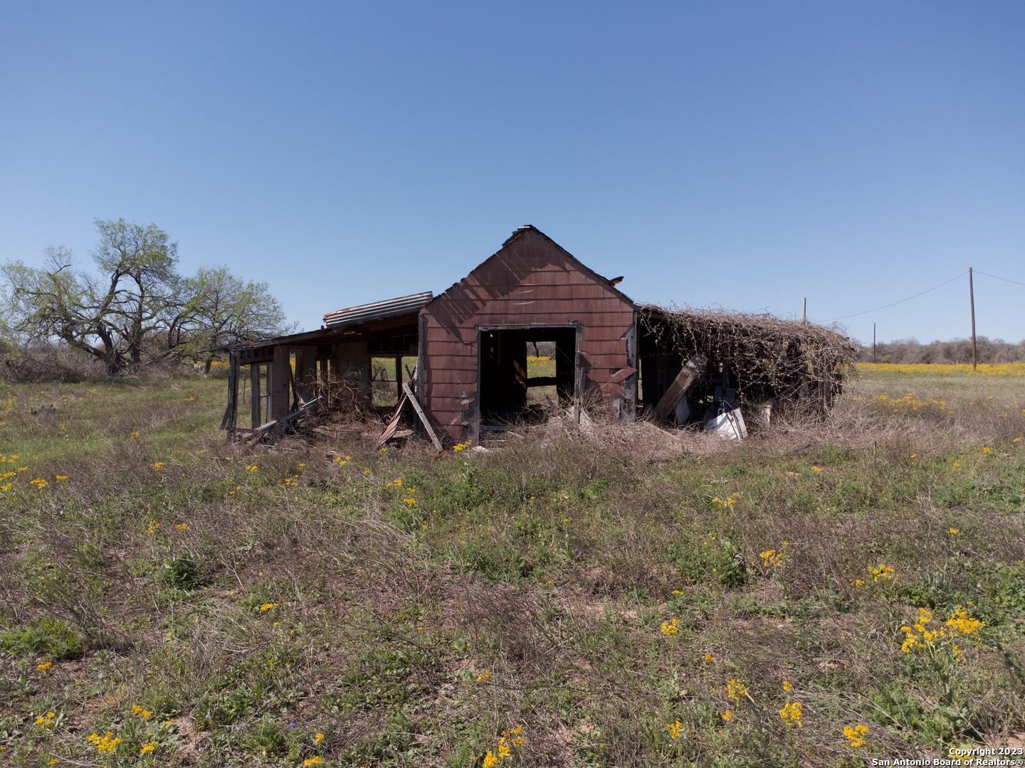 8765 Us Highway 87 W La Vernia TX 78121