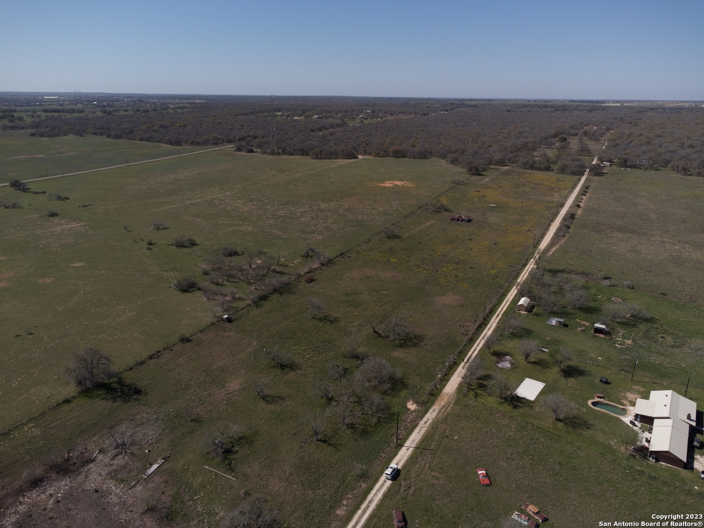 8765 Us Highway 87 W La Vernia TX 78121