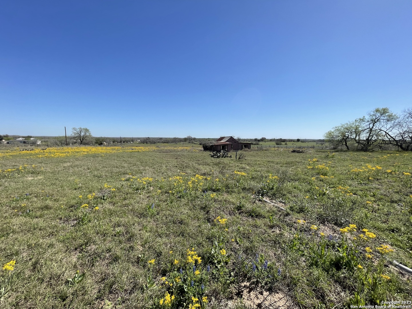 8765 Us Highway 87 W La Vernia TX 78121