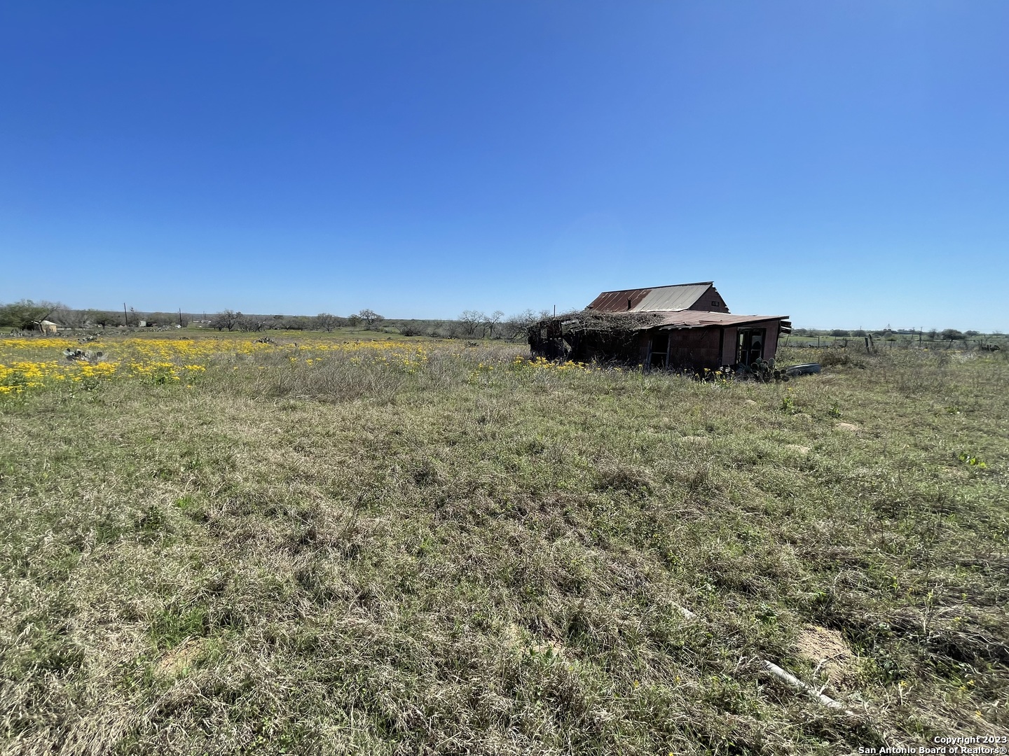 8765 Us Highway 87 W La Vernia TX 78121