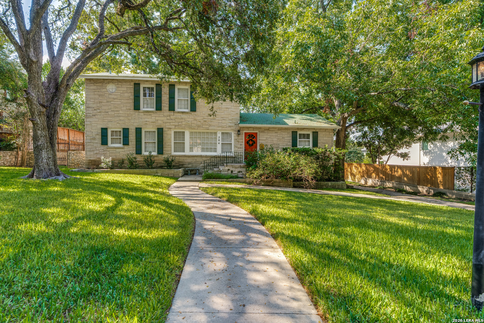 204 Ridgemont Avenue Terrell Hills TX 78209