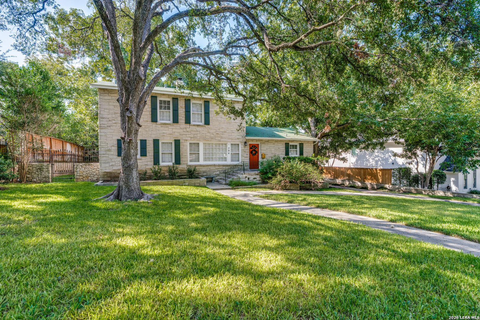 204 Ridgemont Avenue Terrell Hills TX 78209