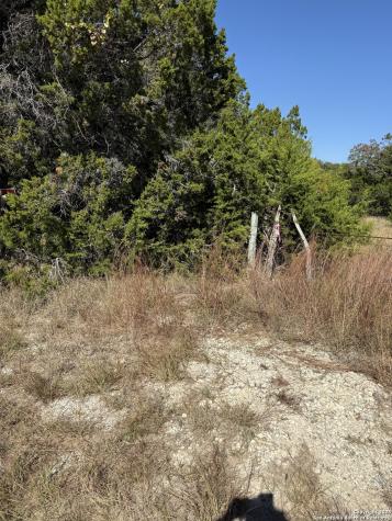(LT) 396 Forest Trail Drive Bandera TX 78003
