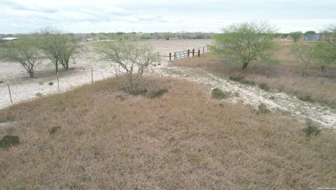 398 County Road 222 Orange Grove TX 78372