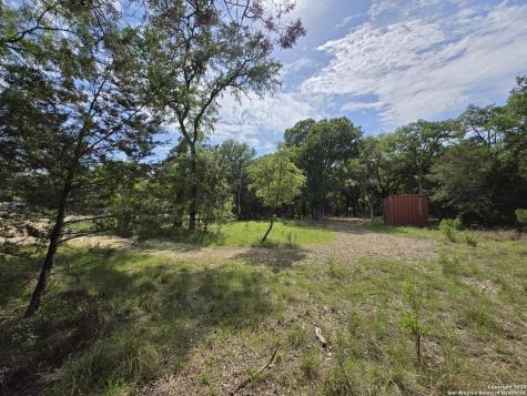 555 Iroquois Trail Bandera TX 78003