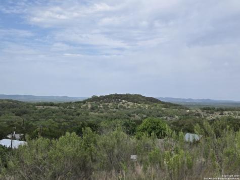 555 Iroquois Trail Bandera TX 78003