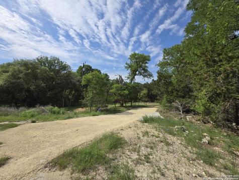 555 Iroquois Trail Bandera TX 78003