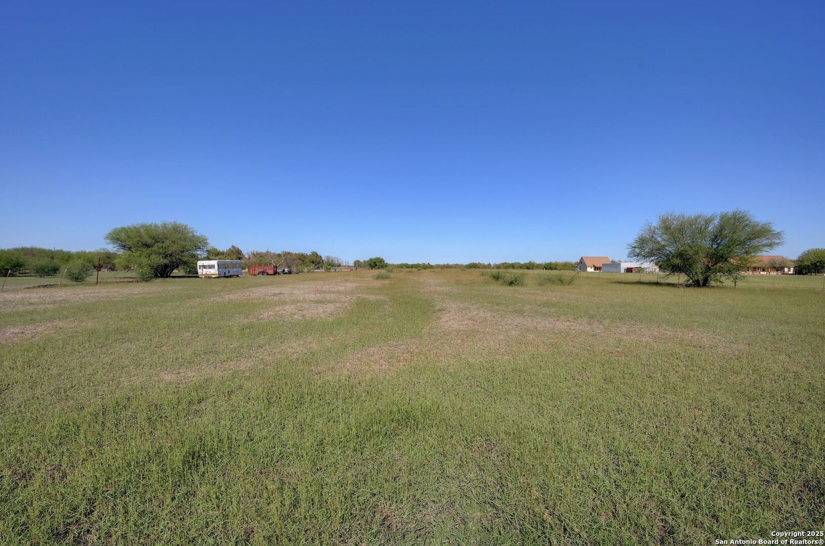 Tbd Cr 5718 E Natalia TX 78059