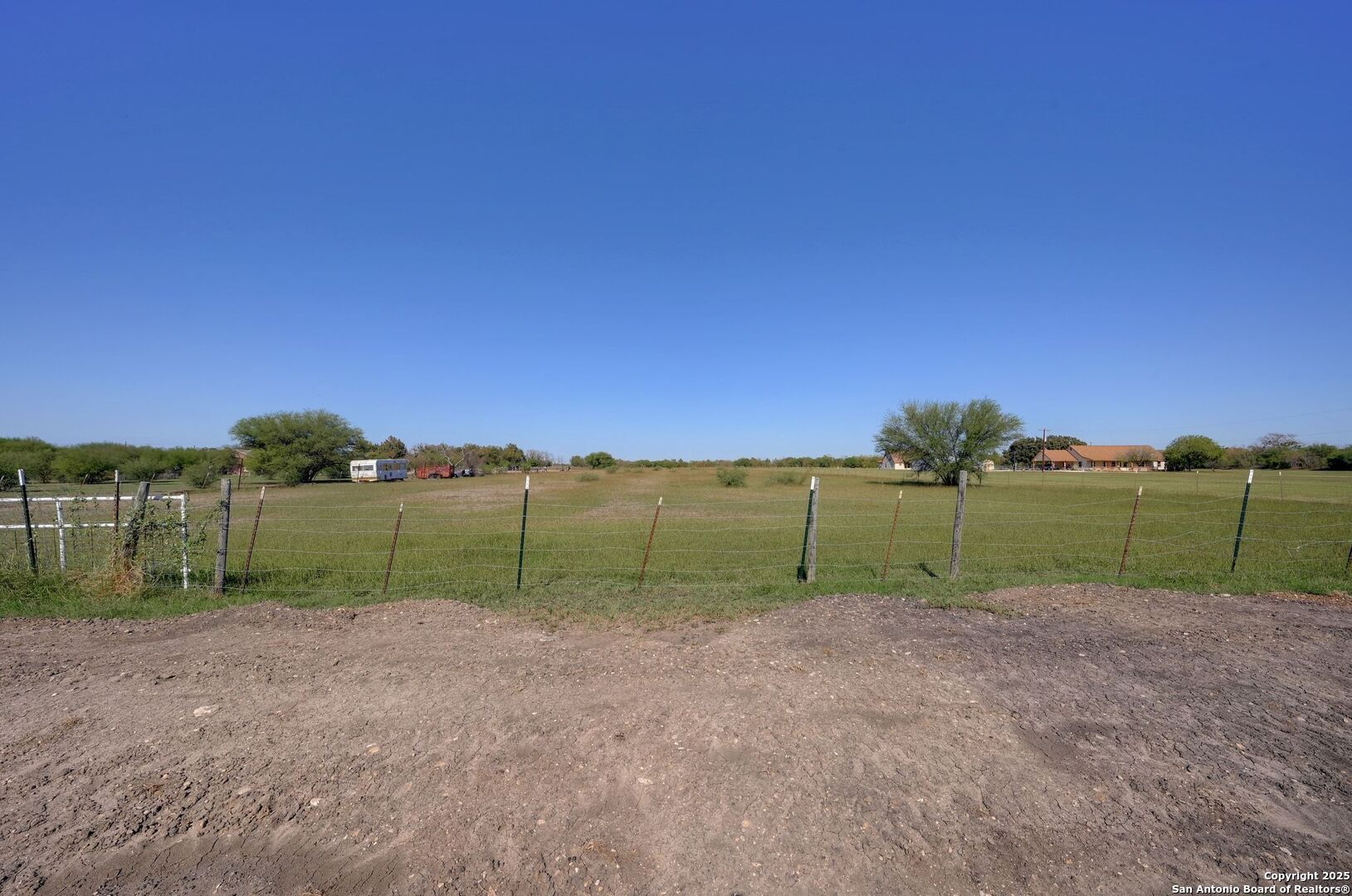 Tbd Cr 5718 E Natalia TX 78059