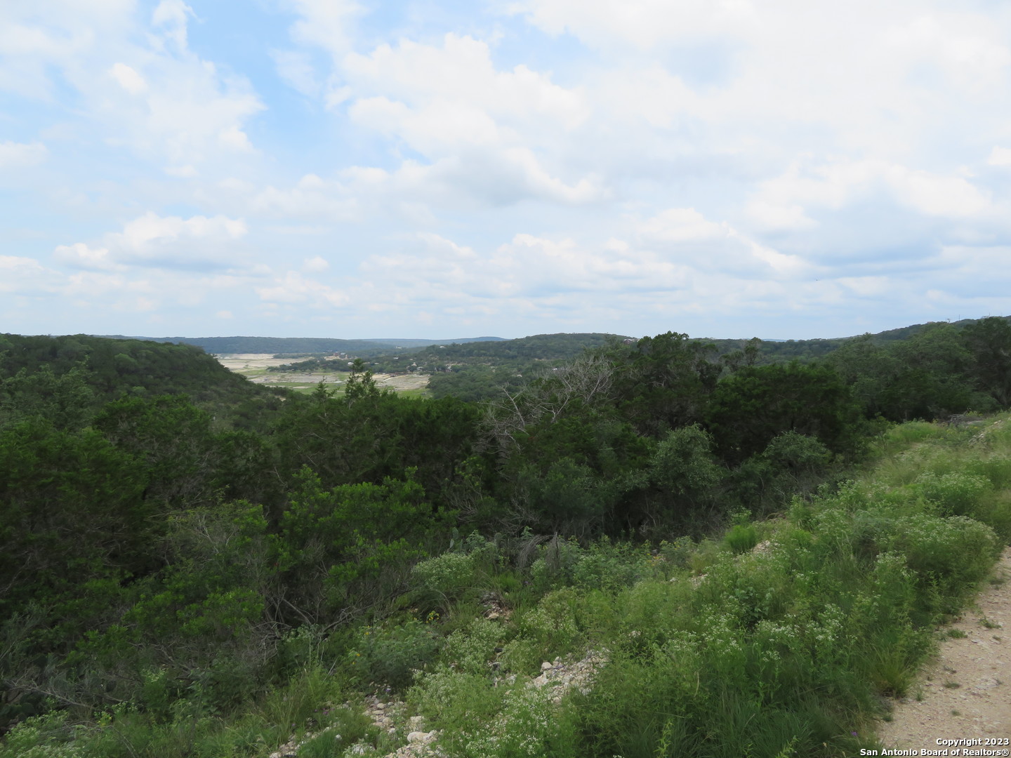 0 Hilltop Loop Lakehills TX 78063