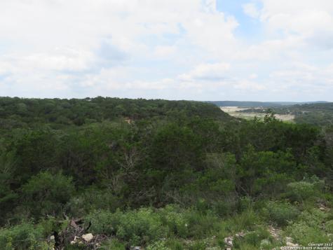 0 Hilltop Loop Lakehills TX 78063