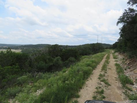0 Hilltop Loop Lakehills TX 78063