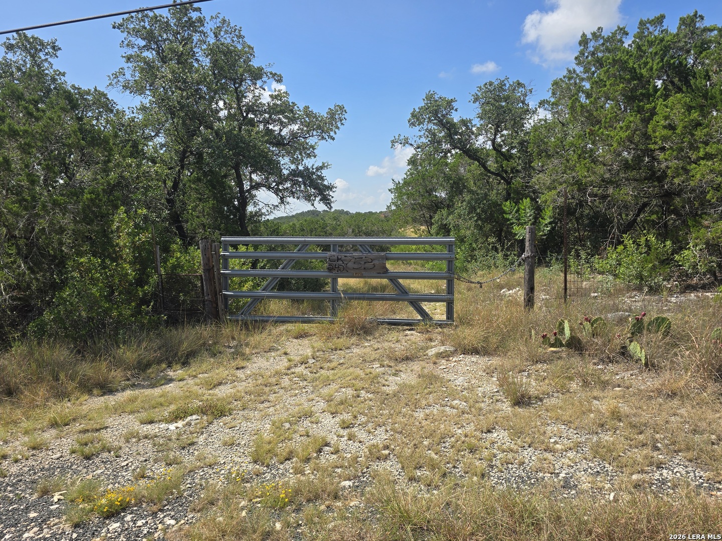 753 County Road 242 Hondo TX 78861